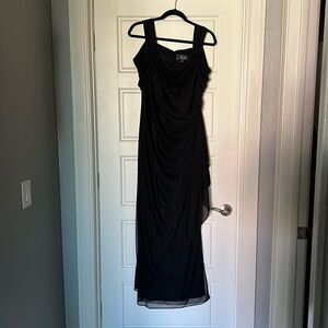 Alex Evenings black gown size 14. Worn 1x.